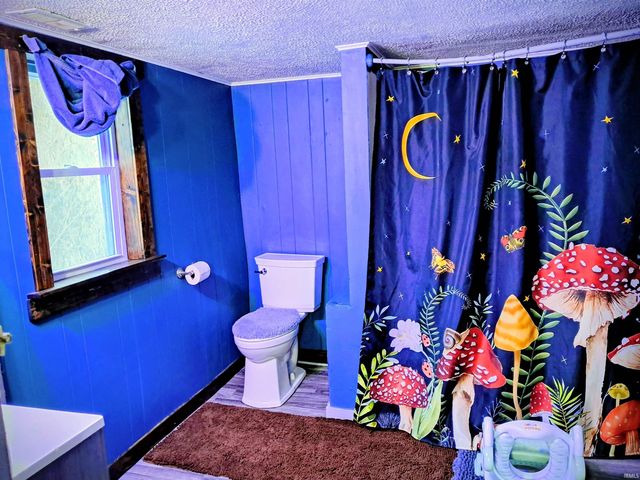 600 E street Street, Walton, IN 46994