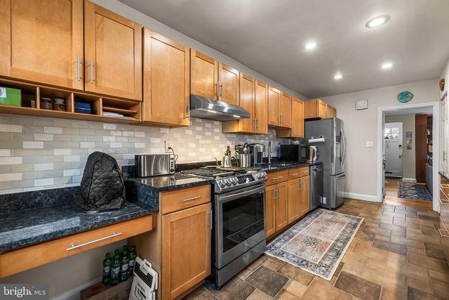 6447 BLENHEIM RD, Baltimore, MD 21212