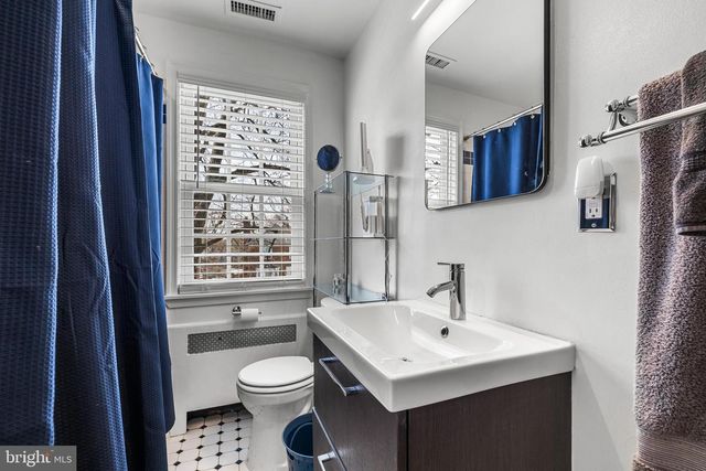 6447 BLENHEIM RD, Baltimore, MD 21212