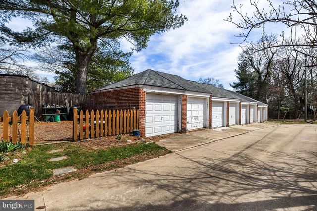 6447 BLENHEIM RD, Baltimore, MD 21212