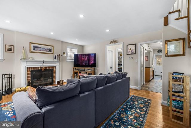 6447 BLENHEIM RD, Baltimore, MD 21212