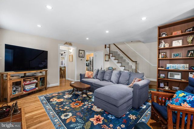 6447 BLENHEIM RD, Baltimore, MD 21212