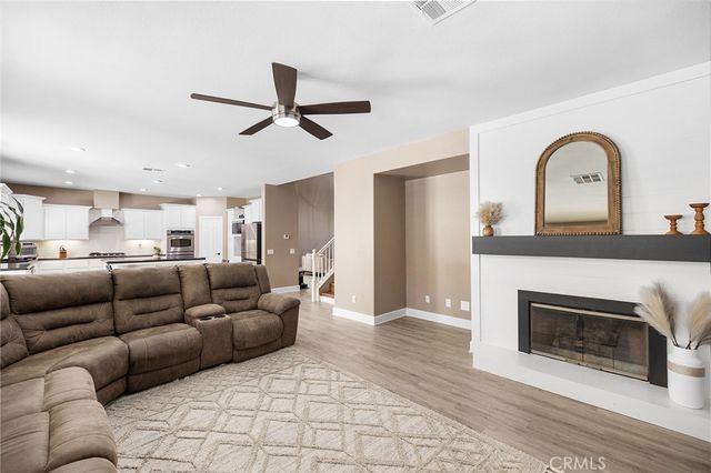 33713 Pebble Brook Circle, Temecula, CA 92592