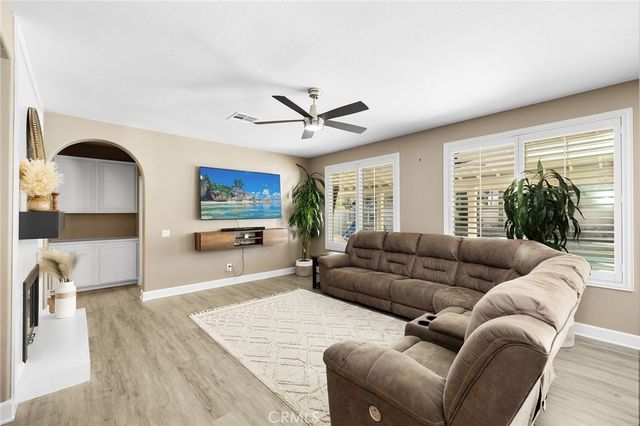 33713 Pebble Brook Circle, Temecula, CA 92592