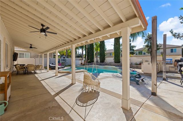 33713 Pebble Brook Circle, Temecula, CA 92592
