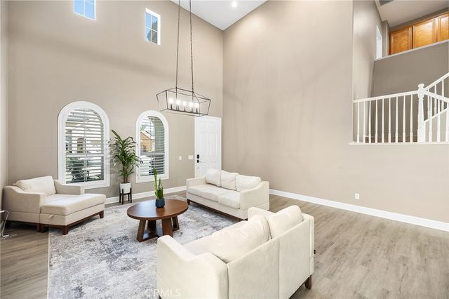 33713 Pebble Brook Circle, Temecula, CA 92592