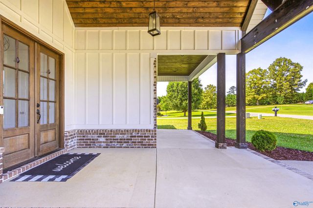 482 Deer Run Circle, Rogersville, AL 35652