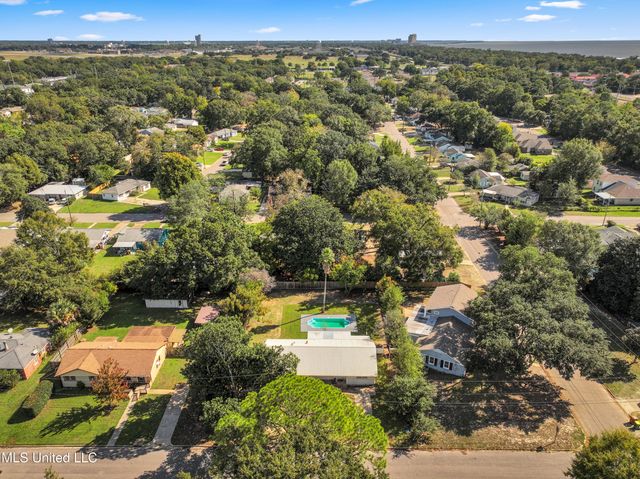 244 Beeman Drive, Biloxi, MS 39531