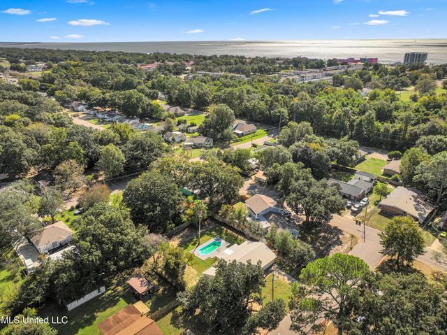 244 Beeman Drive, Biloxi, MS 39531