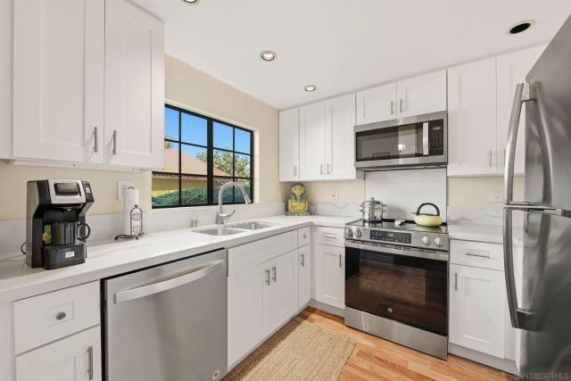 3507 Somerset Way, Carlsbad, CA 92010