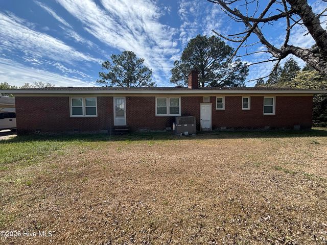 3381 E 10th Street, Greenville, NC 27858