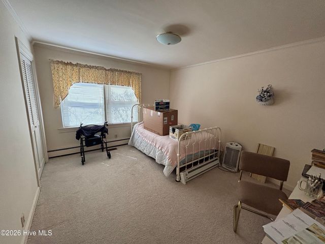 3381 E 10th Street, Greenville, NC 27858