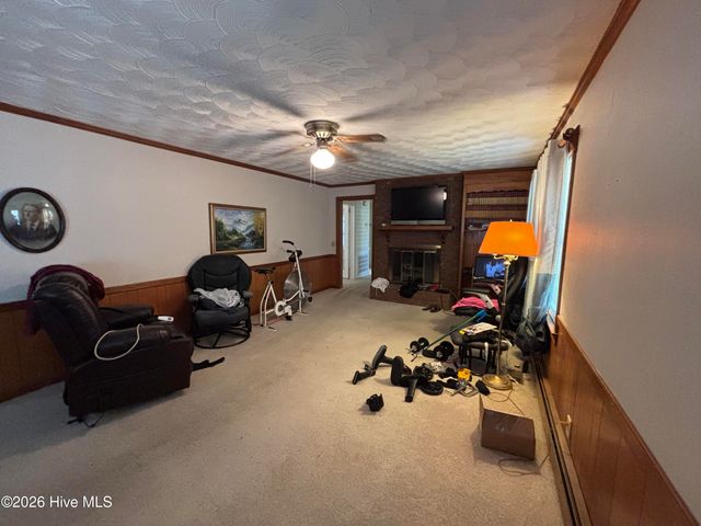 3381 E 10th Street, Greenville, NC 27858