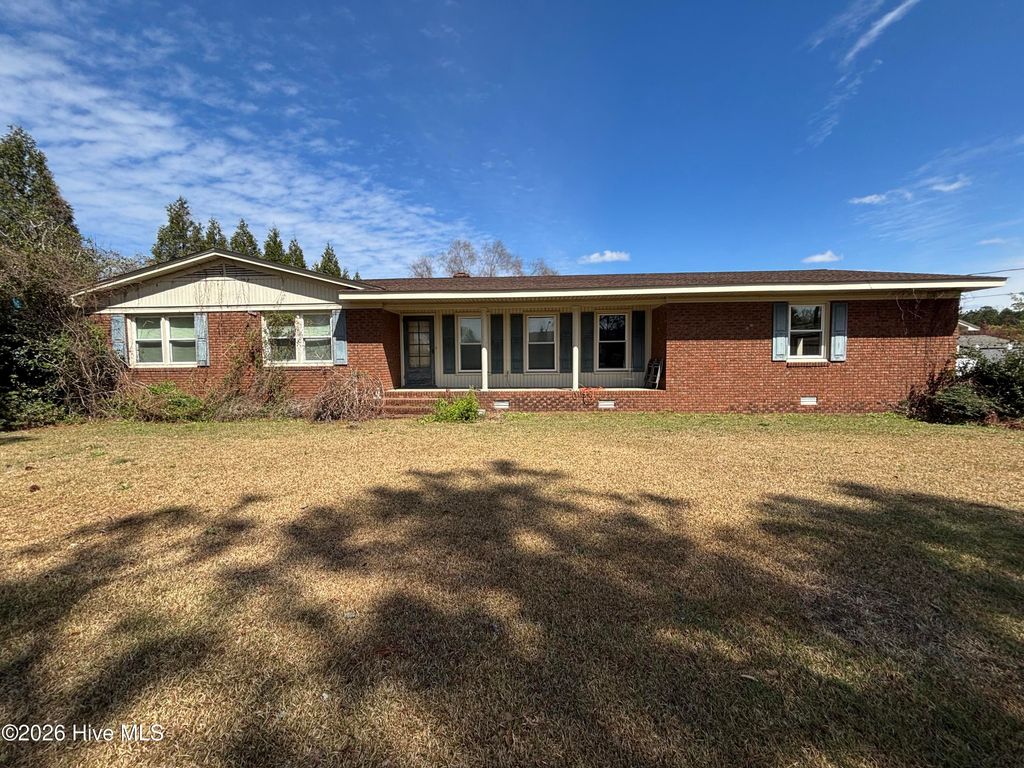 3381 E 10th Street, Greenville, NC 27858