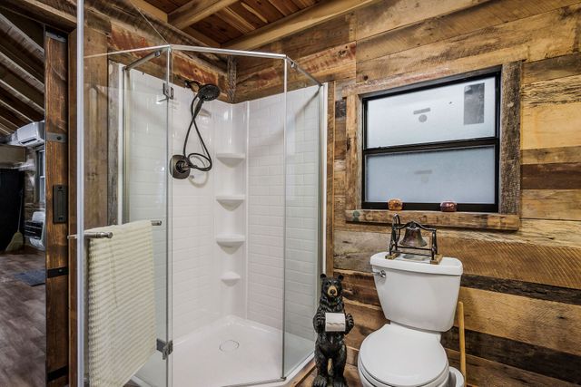 755 Music City Ranch Ln, Sparta, TN 38583