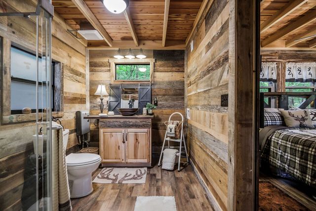 755 Music City Ranch Ln, Sparta, TN 38583