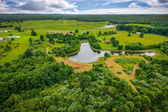 755 Music City Ranch Ln, Sparta, TN 38583