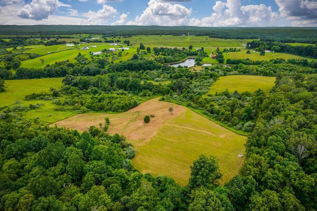 755 Music City Ranch Ln, Sparta, TN 38583