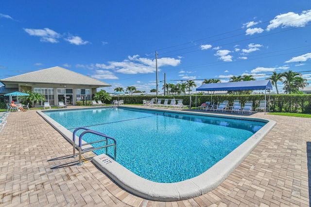 103 SW 18th Street, Boynton Beach, FL 33426