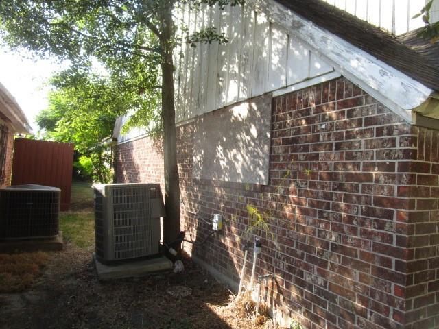 146 Ravenhead Drive, Houston, TX 77034