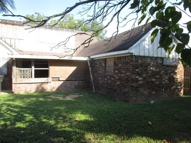 146 Ravenhead Drive, Houston, TX 77034