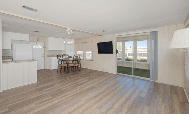 39820 US HIGHWAY 19 N 99, Tarpon Springs, FL 34689