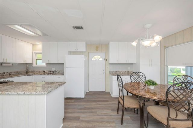 39820 US HIGHWAY 19 N 99, Tarpon Springs, FL 34689