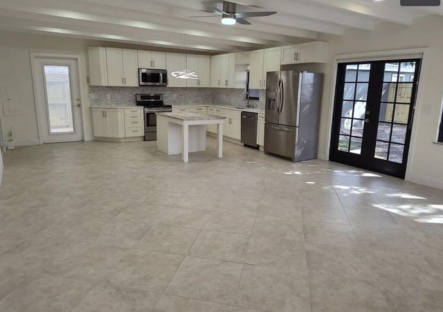 3642 Gulfstream Road, Lake Worth Beach, FL 33461