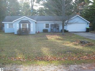 9136 Richfield Court, St Helen, MI 48656