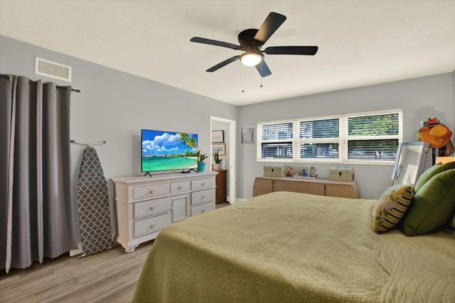 2262 SWEDISH DRIVE 14, Clearwater, FL 33763