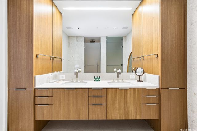 1388 Ala Moana Boulevard 2701, Honolulu, HI 96814