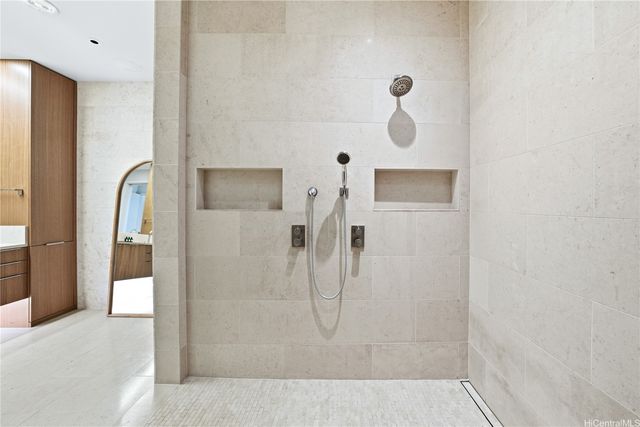 1388 Ala Moana Boulevard 2701, Honolulu, HI 96814