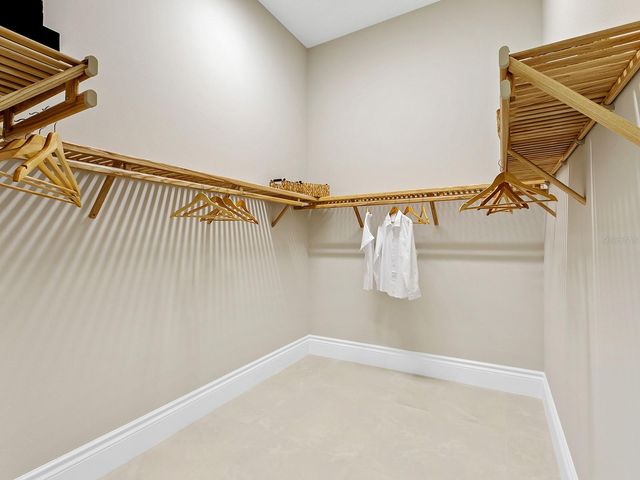 572 BLUE SHELL LOOP, Sarasota, FL 34240