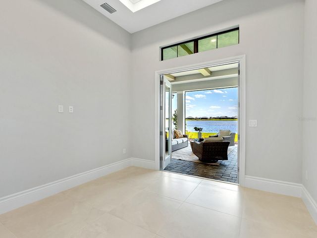 572 BLUE SHELL LOOP, Sarasota, FL 34240