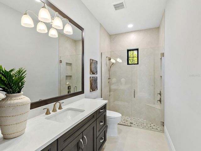 572 BLUE SHELL LOOP, Sarasota, FL 34240