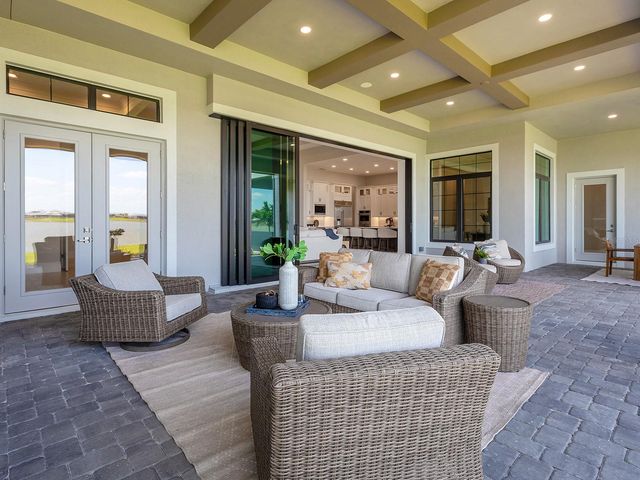 572 BLUE SHELL LOOP, Sarasota, FL 34240