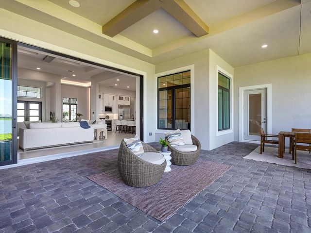 572 BLUE SHELL LOOP, Sarasota, FL 34240