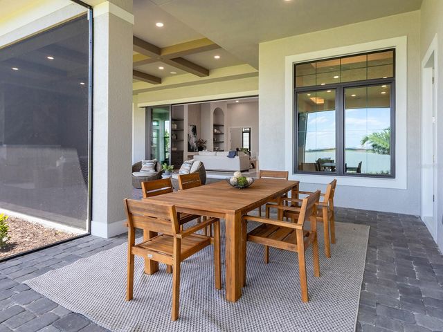 572 BLUE SHELL LOOP, Sarasota, FL 34240