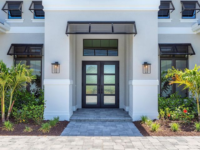 572 BLUE SHELL LOOP, Sarasota, FL 34240