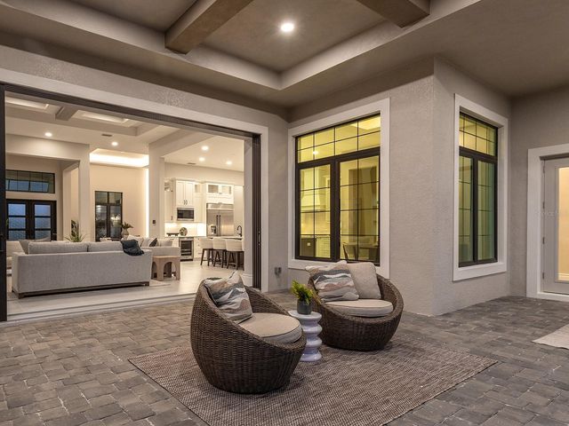 572 BLUE SHELL LOOP, Sarasota, FL 34240
