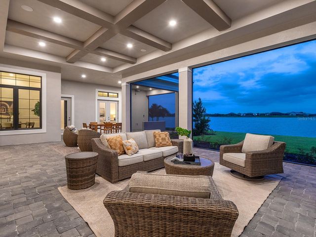 572 BLUE SHELL LOOP, Sarasota, FL 34240