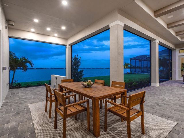 572 BLUE SHELL LOOP, Sarasota, FL 34240