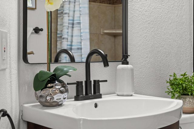 5016 Krista Ct, Elk Grove, CA 95758