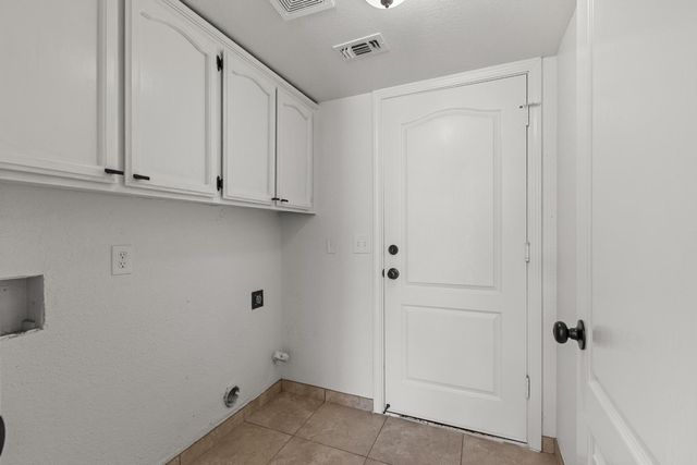 5016 Krista Ct, Elk Grove, CA 95758