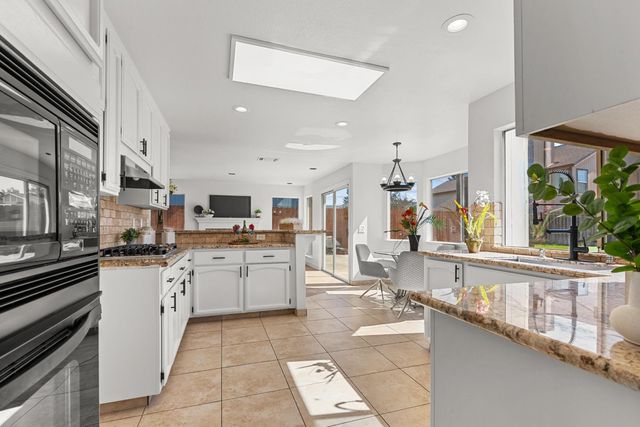 5016 Krista Ct, Elk Grove, CA 95758