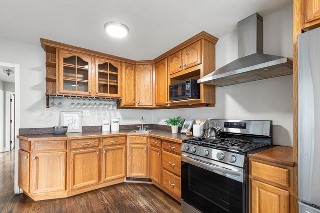 29 Fenton Avenue, Attleboro, MA 02703