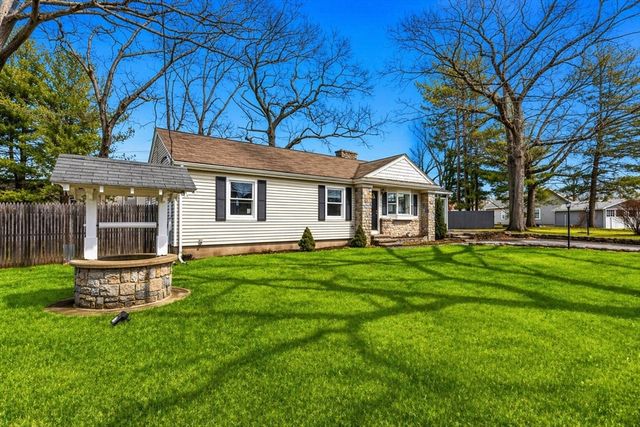 29 Fenton Avenue, Attleboro, MA 02703