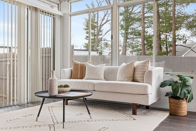 29 Fenton Avenue, Attleboro, MA 02703