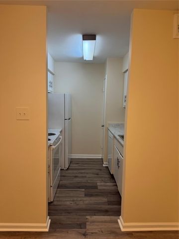 3535 Nasa Road 1 Parkway 40, Seabrook, TX 77586