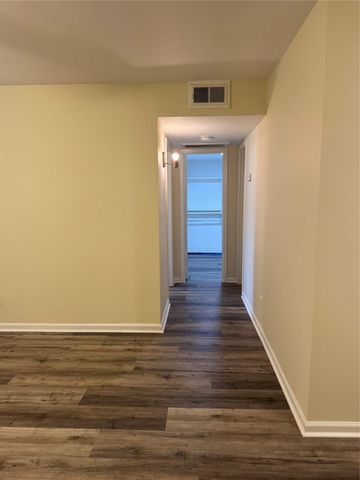 3535 Nasa Road 1 Parkway 40, Seabrook, TX 77586